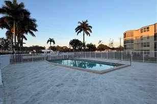 1401 NE 191st St, Miami, FL 33179 - Photo 27