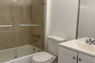 631 Cypress Lake Blvd, Deerfield Beach, FL 33064 - Photo 9