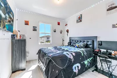 2369 NW 131st Cir, Miami, FL 33167 - Photo 27