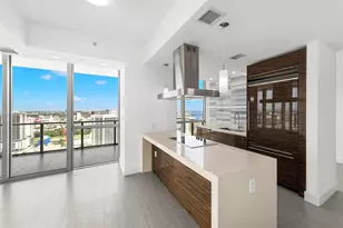 1100 Biscayne Blvd, Miami, FL 33132 - Photo 31