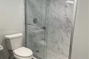 6155 NW 186th St, Hialeah, FL 33015 - Photo 15