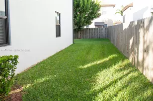 25216 SW 118th Ave, Homestead, FL 33032 - Photo 15