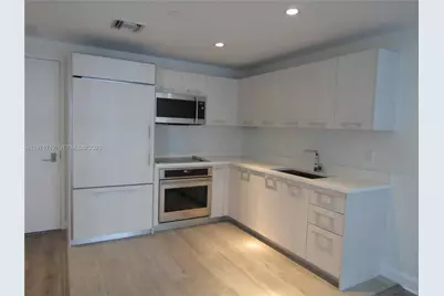 45 SW 9th St #2807, Miami, FL 33130 - Photo 1