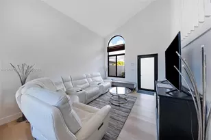 1140 SW 85th Ct, Miami, FL 33144 - Photo 7