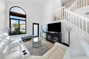 1140 SW 85th Ct, Miami, FL 33144 - Photo 9