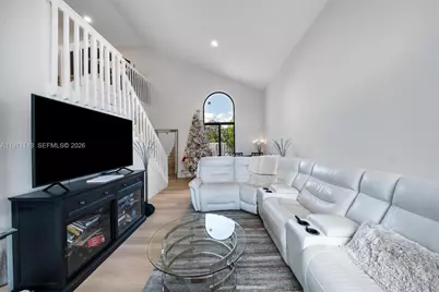 1140 SW 85th Ct, Miami, FL 33144 - Photo 11