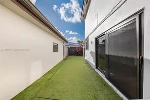 1140 SW 85th Ct, Miami, FL 33144 - Photo 33