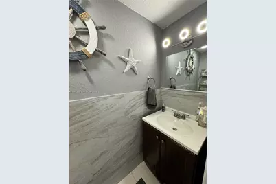 3870 W 8th Ln #19, Hialeah, FL 33012 - Photo 9