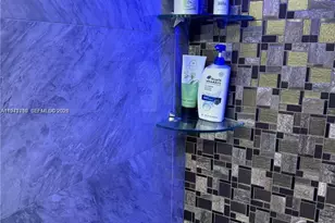 3870 W 8th Ln, Hialeah, FL 33012 - Photo 21