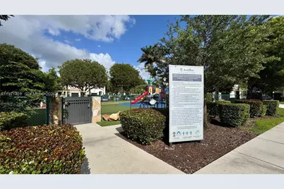 7876 NW 109th Path, Doral, FL 33178 - Photo 25