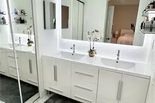 7876 NW 109th Path, Doral, FL 33178 - Photo 3