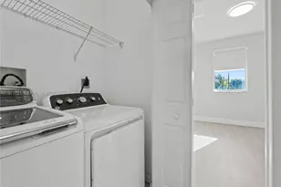 7876 NW 109th Path, Doral, FL 33178 - Photo 25