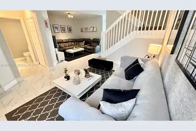 7876 NW 109th Path, Doral, FL 33178 - Photo 15