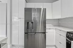 7876 NW 109th Path, Doral, FL 33178 - Photo 11