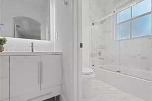 7876 NW 109th Path, Doral, FL 33178 - Photo 15