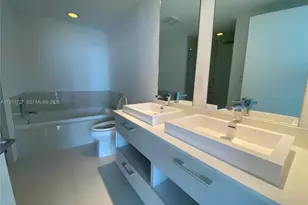 45 SW 9th St, Miami, FL 33130 - Photo 35