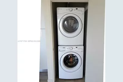 999 SW 1st Ave #1803, Miami, FL 33130 - Photo 7