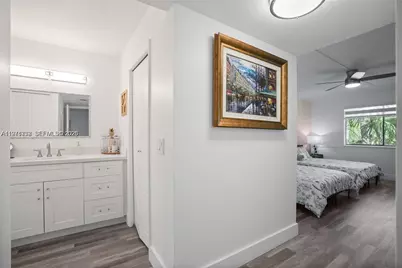 380 Racquet Club Rd #204, Weston, FL 33326 - Photo 11