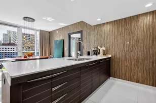 200 Biscayne Blvd Way, Miami, FL 33131 - Photo 9