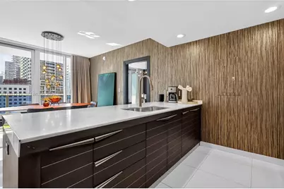 200 Biscayne Boulevard Way #1108, Miami, FL 33131 - Photo 7