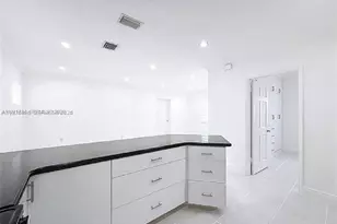 7410 SW 39th St, Miami, FL 33155 - Photo 9