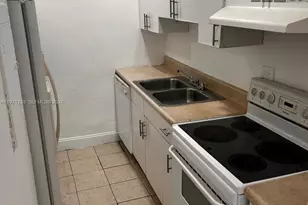 7545 E Treasure Dr, North Bay Village, FL 33141 - Photo 5