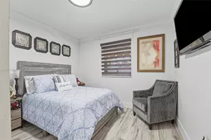 892 NW 136th Pl, Miami, FL 33182 - Photo 23