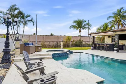 892 NW 136th Pl, Miami, FL 33182 - Photo 53