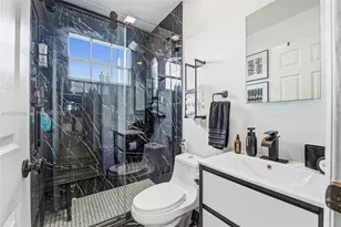 892 NW 136th Pl, Miami, FL 33182 - Photo 27