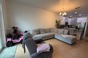 977 SW 147th Ave, Pembroke Pines, FL 33027 - Photo 1