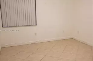 21 SW 113th Ave, Sweetwater, FL 33174 - Photo 9