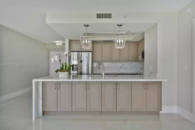 3400 SW 27th Ave #602, Miami, FL 33133 - Photo 11