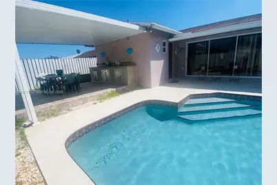 11827 NW 39th St, Sunrise, FL 33323 - Photo 5