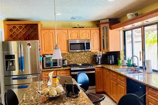 11827 NW 39th St, Sunrise, FL 33323 - Photo 9