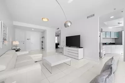 18201 Collins Ave #4709, Sunny Isles Beach, FL 33160 - Photo 9