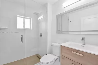 710 Lake Blvd, Weston, FL 33326 - Photo 17