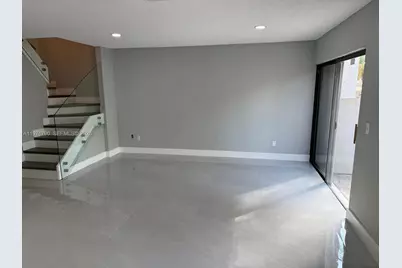 2700 N 34th Ave #I, Hollywood, FL 33021 - Photo 11