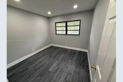 2700 N 34th Ave #I, Hollywood, FL 33021 - Photo 19