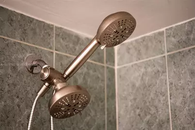 8421 NW 8th St #203, Miami, FL 33126 - Photo 19