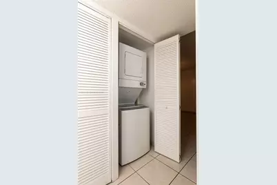 8421 NW 8th St #203, Miami, FL 33126 - Photo 17