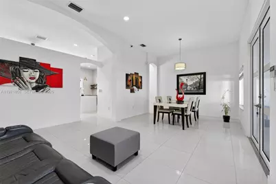 16422 SW 281st St, Homestead, FL 33033 - Photo 7