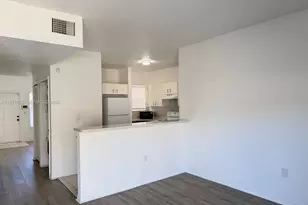 972 SW 6th Ave, Florida City, FL 33034 - Photo 5