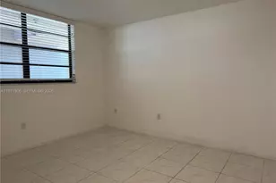 1101 Colony Point Cir, Pembroke Pines, FL 33026 - Photo 9