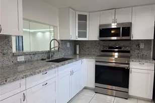 1101 Colony Point Cir, Pembroke Pines, FL 33026 - Photo 21