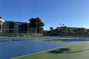 1101 Colony Point Cir, Pembroke Pines, FL 33026 - Photo 27