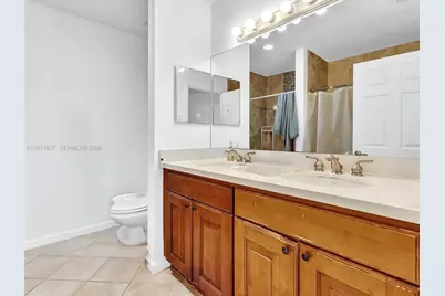 21 SE 3rd Ave, Hallandale Beach, FL 33009 - Photo 15