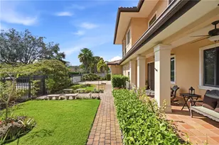 4251 SW 11th St, Miami, FL 33134 - Photo 3