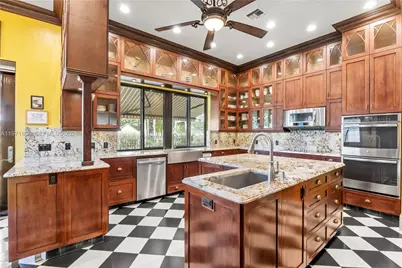 4251 SW 11th St, Miami, FL 33134 - Photo 19