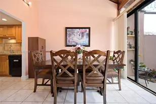 12399 NW 11th St, Pembroke Pines, FL 33026 - Photo 3