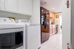 12399 NW 11th St, Pembroke Pines, FL 33026 - Photo 13